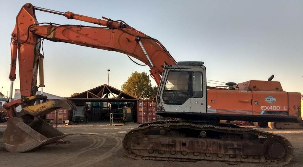 HItachi EX400